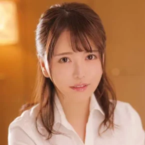 星仲ここみ